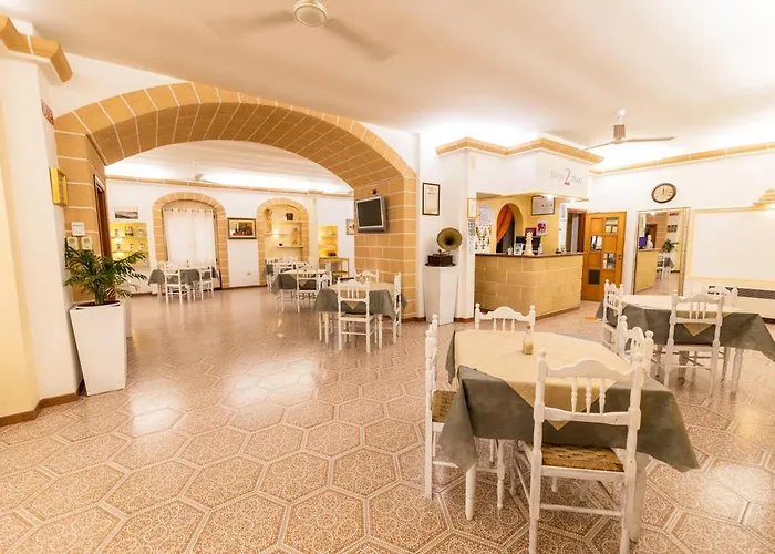 Hotell 2 Mari Santa Maria di Leuca
