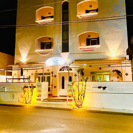 Hotel 2 Mari 2*